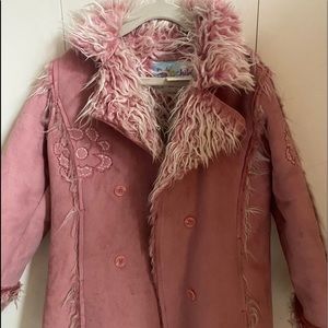 Adorable “fur” coat. Warm & cozy!